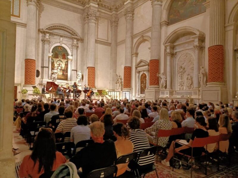 venice-interpreti-veneziani-concert-at-church-of-san-vidal