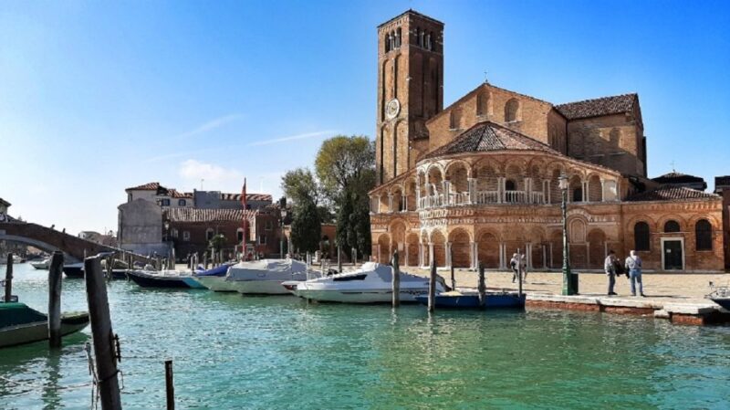 Venice Islands Guided Cruise: Murano, Burano & Torcello - FAQs