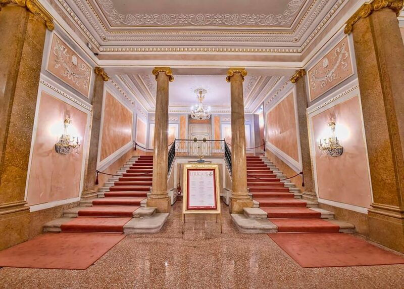 venice-la-fenice-theater-tour