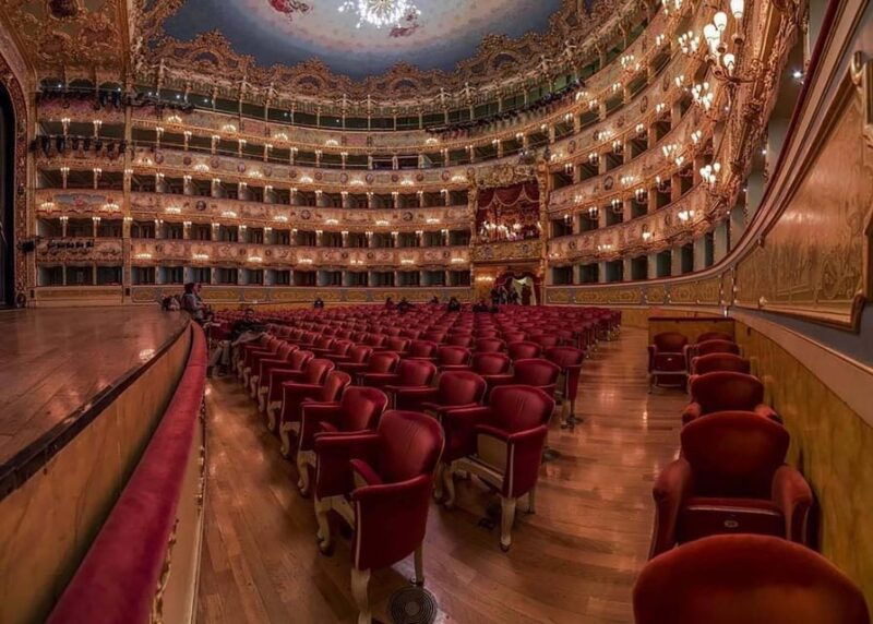 venice-la-fenice-theater-tour