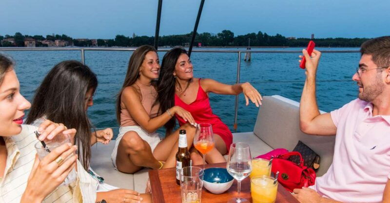 venice-lagoon-catamaran-tour-with-classical-music-drinks