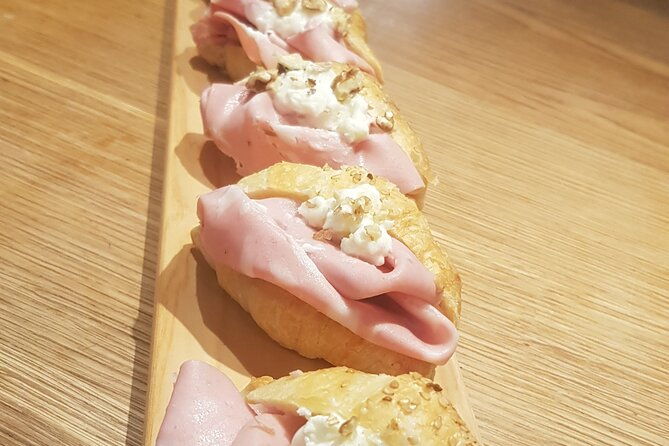 venice-like-a-local-vini-and-cichetti-at-liuba-and-hugos-home