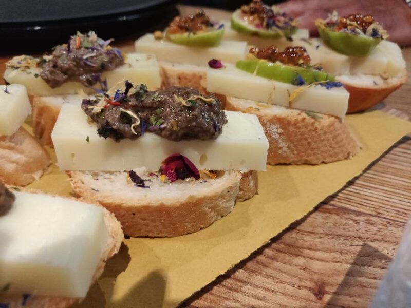 venice-local-fish-market-with-cicchetti-lunch-and-wine