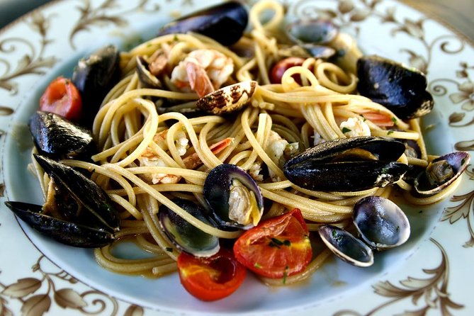 venice-market-and-cicchetti-semi-private-6-people-food-experience