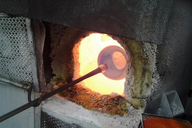 venice-murano-island-glass-factory-tour-with-glass-blowing-demonstration