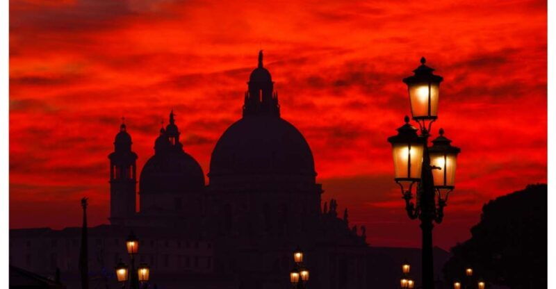 venice-mysterious-tales-of-ghosts-and-murders