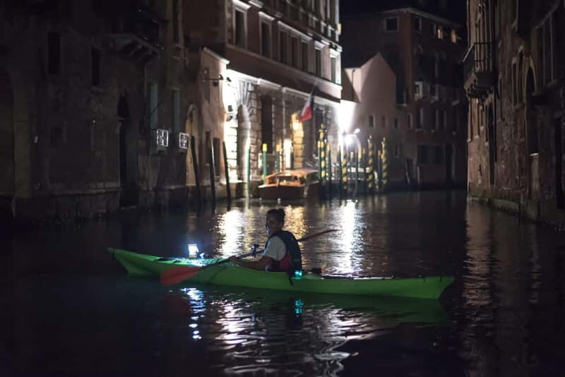 Venice: Night + Sunset Kayak Tour Kayak in the Canals - The Experience in Detail