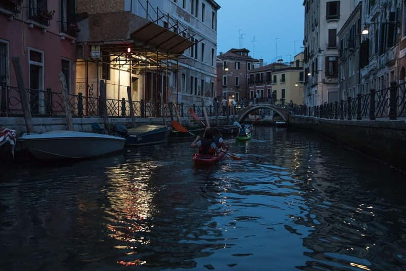 Venice: Night + Sunset Kayak Tour Kayak in the Canals - Real Travelers Insights