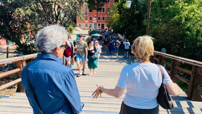 Venice on Foot and Water: Walking Tour with Gondola Ride - Detailed Breakdown of the Itinerary