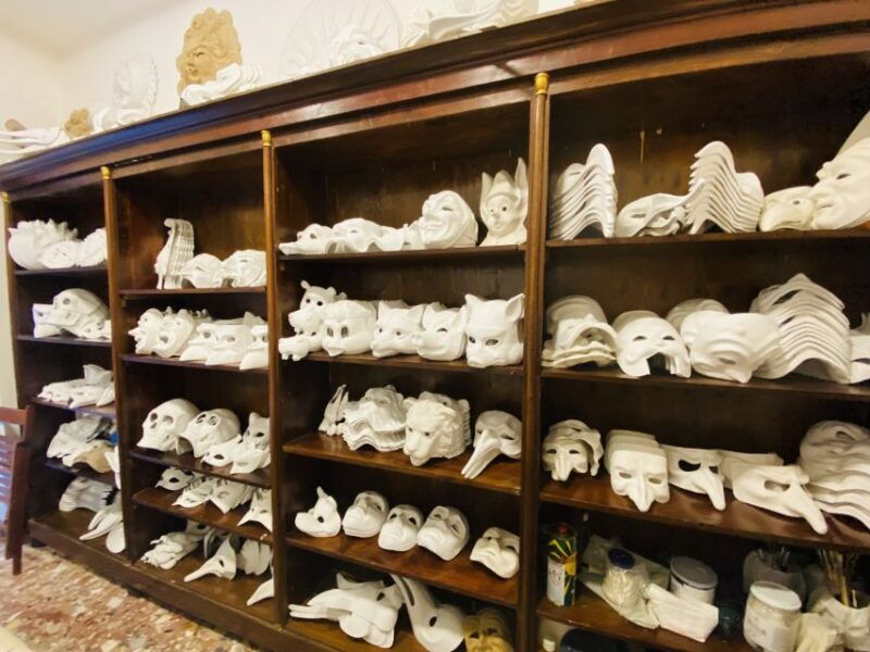 venice-paint-your-own-venetian-mask-workshop