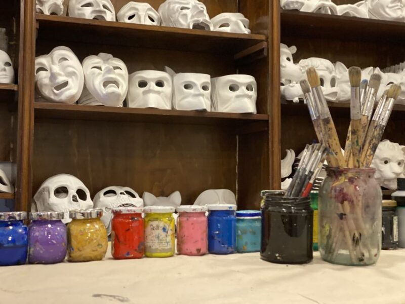 venice-paint-your-own-venetian-mask-workshop