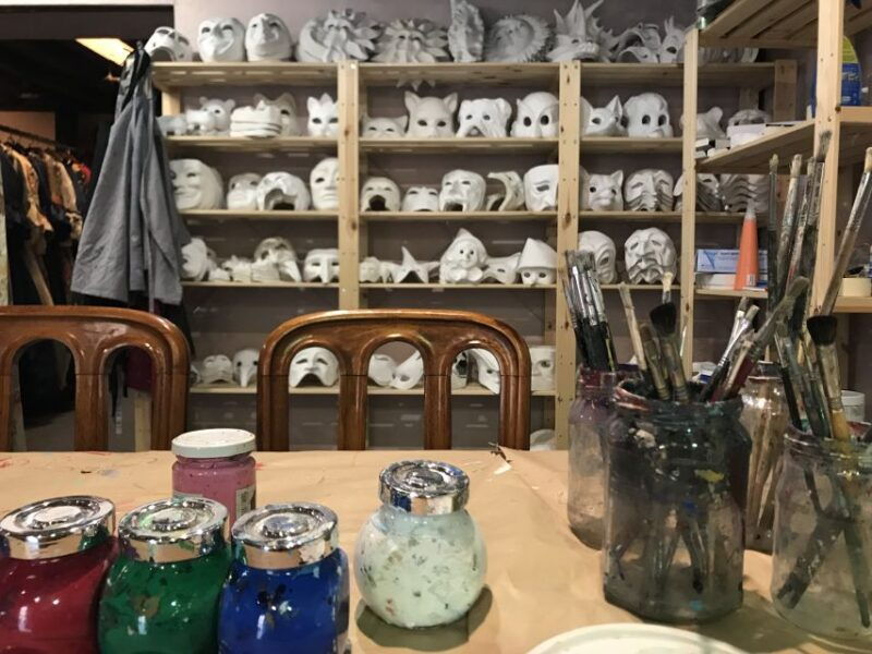 venice-paint-your-own-venetian-mask-workshop