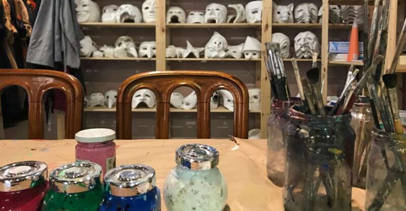 venice-paint-your-own-venetian-mask-workshop