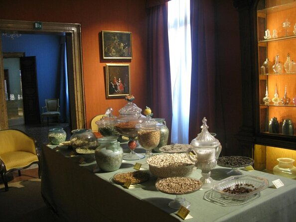 venice-palazzo-mocenigo-history-of-textile-costume-and-perfume