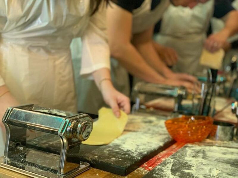venice-pasta-and-tiramisu-cooking-class-with-wine-2