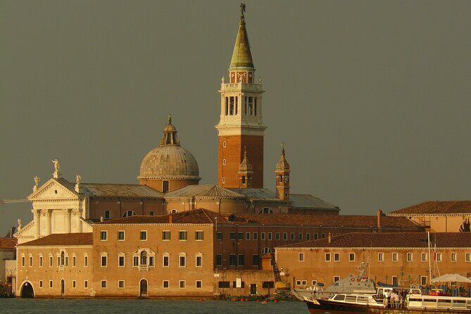 Venice Photography Walking Tour with Private Guide - Key Points