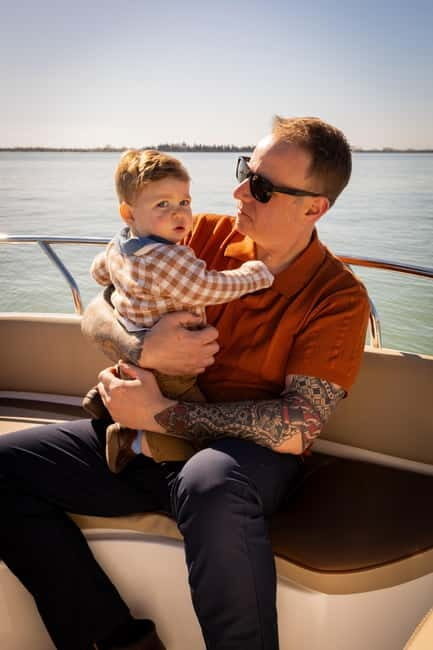 Venice: Private boat tour and shooting in Burano - FAQ
