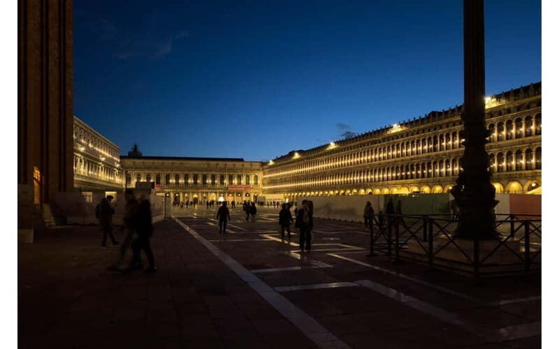 Venice: Private Evening Stroll with VIP Entry to St. Mark's - Key Points  