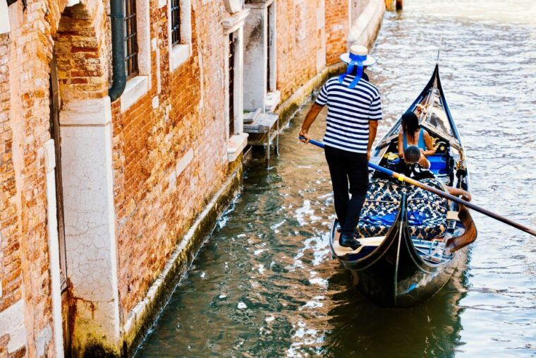 venice-private-gondola-ride