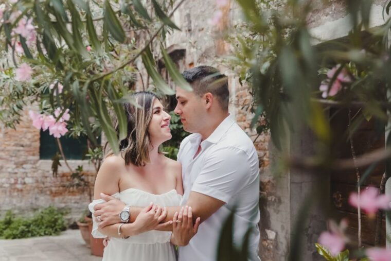 venice-private-gondola-ride-with-photo-shoot