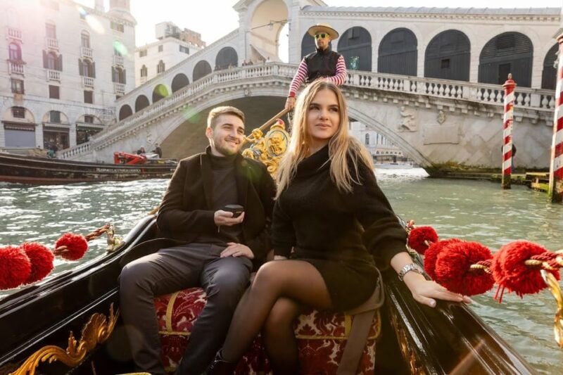 venice-private-photoshoot-in-gondola