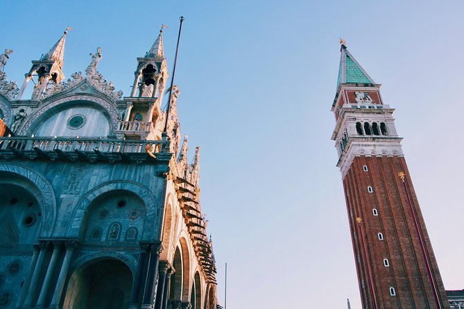 venice-saint-marks-basilica-and-gondola-tour-in-the-morning
