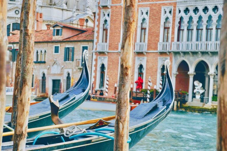 venice-shared-gondola-ride-through-the-lagoon-city