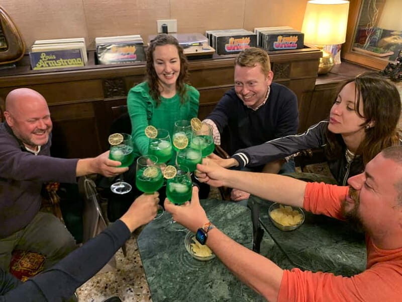 Venice: Spritz Walking Tour with 4 Spritzes and Local Tapas - A Closer Look at the Tour Experience