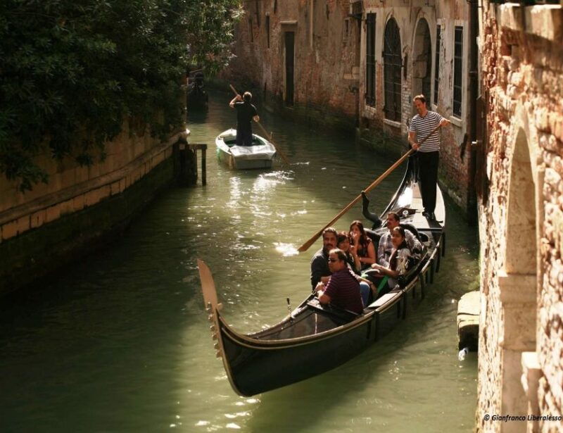 venice-st-marks-basilica-and-gondola-combo-tour