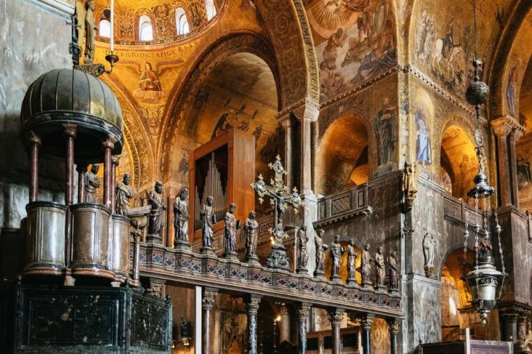 venice-st-marks-basilica-doges-palace-tour-with-ticket