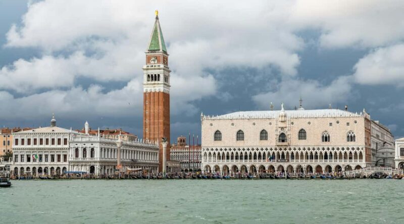 Venice: St. Mark's Basilica Entry with Digital Audio Guide - Key Points