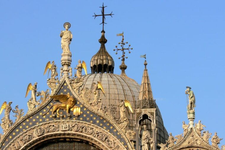 venice-st-marks-basilica-guided-tour-and-gondola-ride
