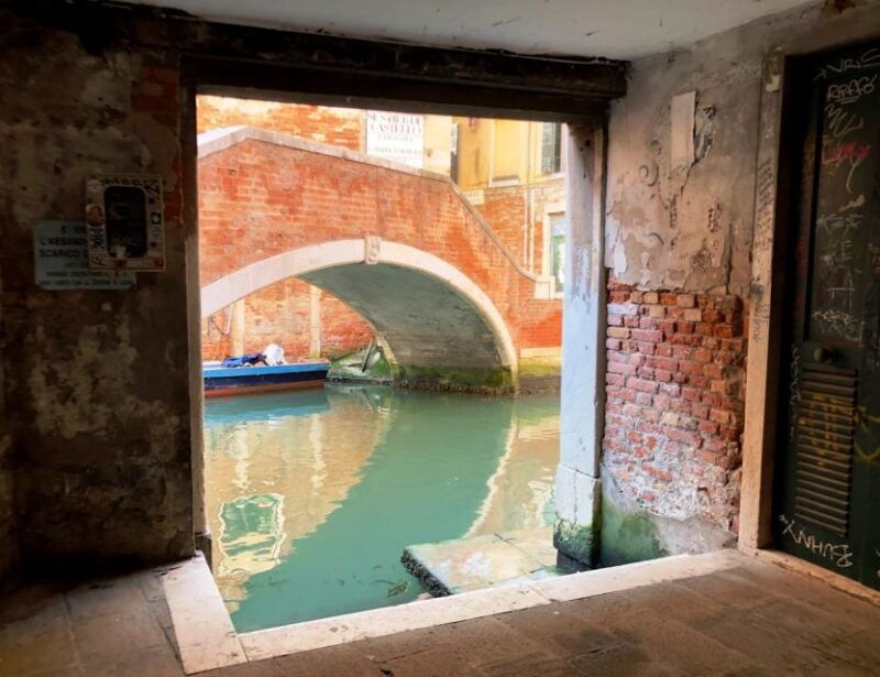 venice-st-marks-walking-tour-and-gondola-combo