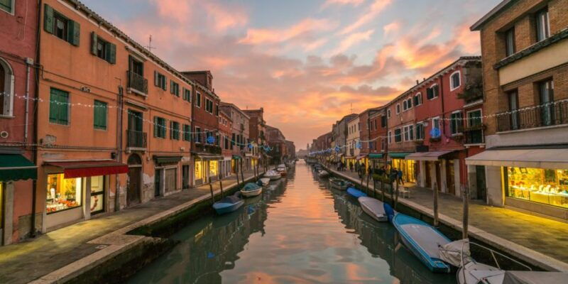 venice-sunset-or-evening-gondola-tour