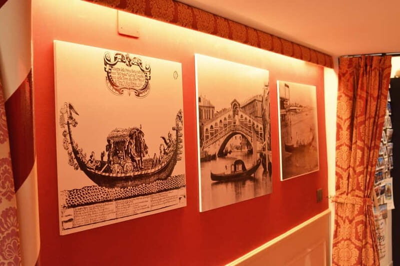 Venice: The Gondola Gallery 3D Experience - Who Should Consider It?