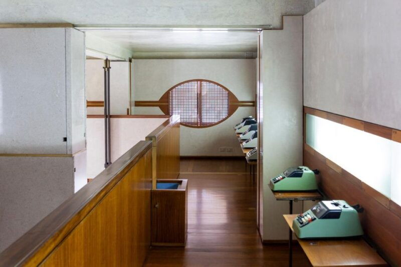 venice-tickets-to-negozio-olivetti