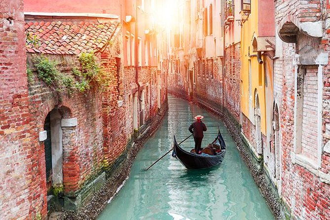venice-traditions-myths-and-lifestyle-tour