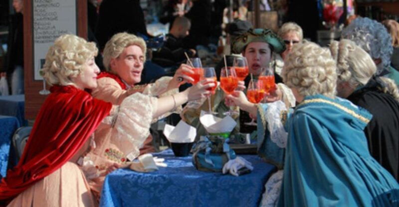 venice-venetian-style-carnival-pub-crawl