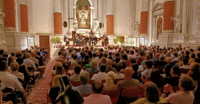 venice-vivaldis-four-seasons-concert-music-museum-visit