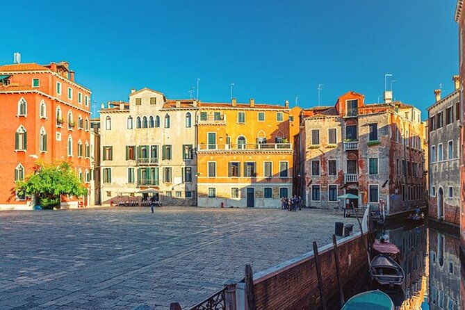 venice-walking-tour-with-gondola-ride-experience