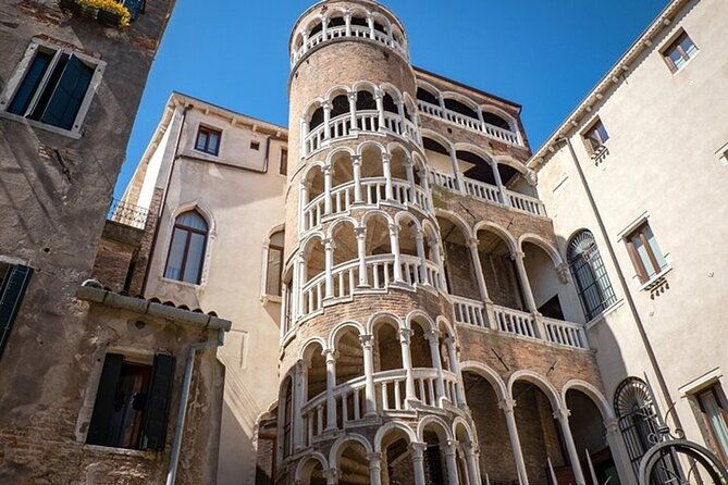 venice-walking-tour-with-gondola-ride-experience