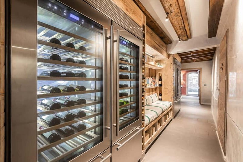 Venice: Wine Tasting of 3-4 Bottles with Seasonal Appetizers - Who Is This Tour Best For?