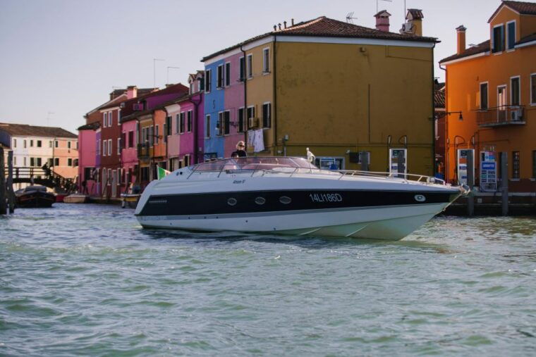 venice-yacht-cruise-in-venice-lagoon