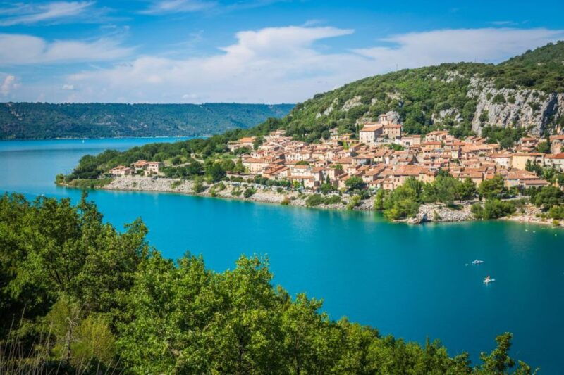 verdon-gorge-the-grand-canyon-of-europe-lake-and-lavender-2