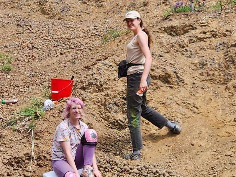 vernon-bc-dig-your-own-opals