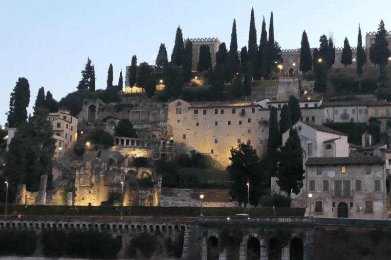 verona-awakens-early-morning-walking-tour