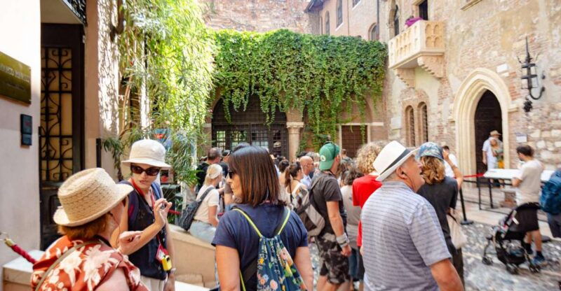 verona-city-highlights-street-food-walking-tour