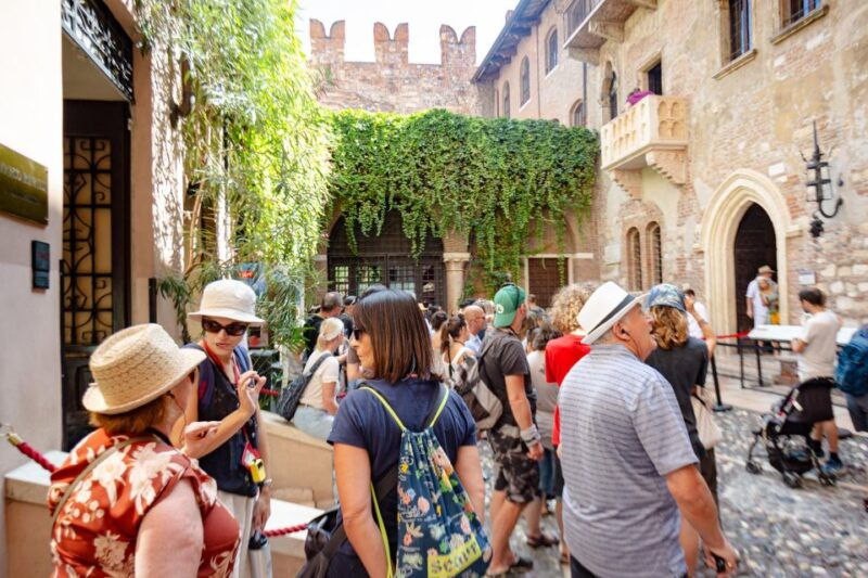 verona-city-highlights-street-food-walking-tour