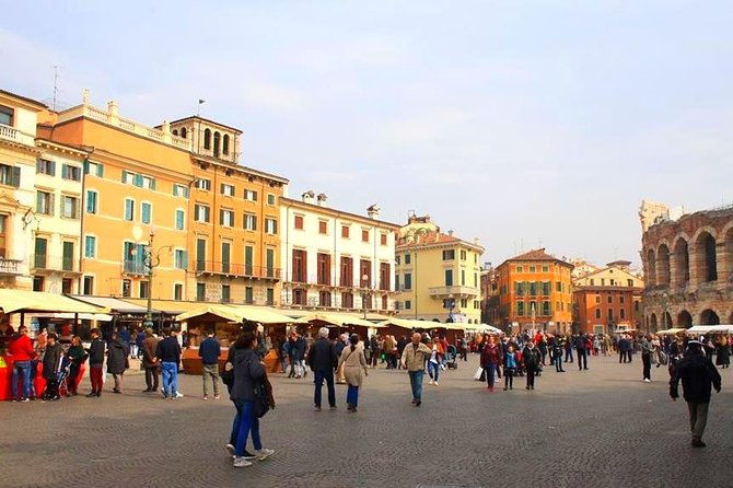verona-city-sightseeing-walking-tour-of-must-see-sites-with-local-guide