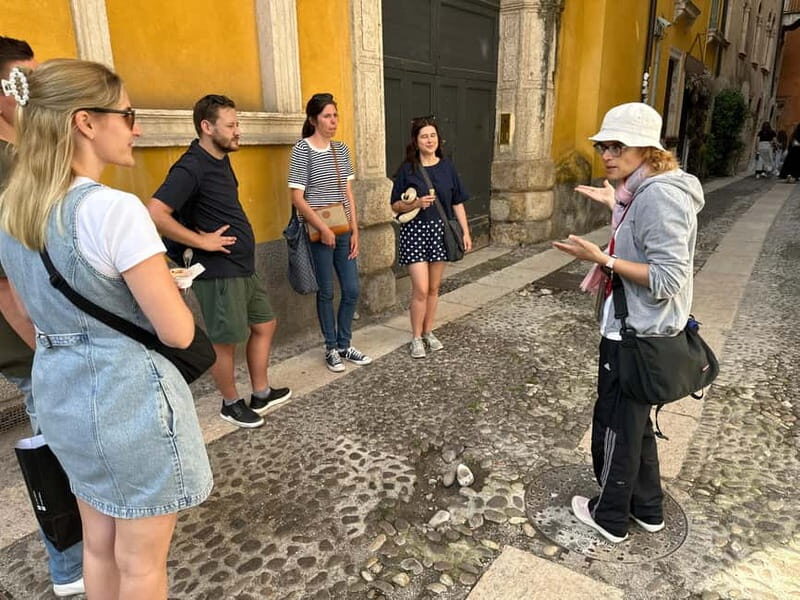 Verona: Guided Small Group Walking Tour of the City of Love - Key Points